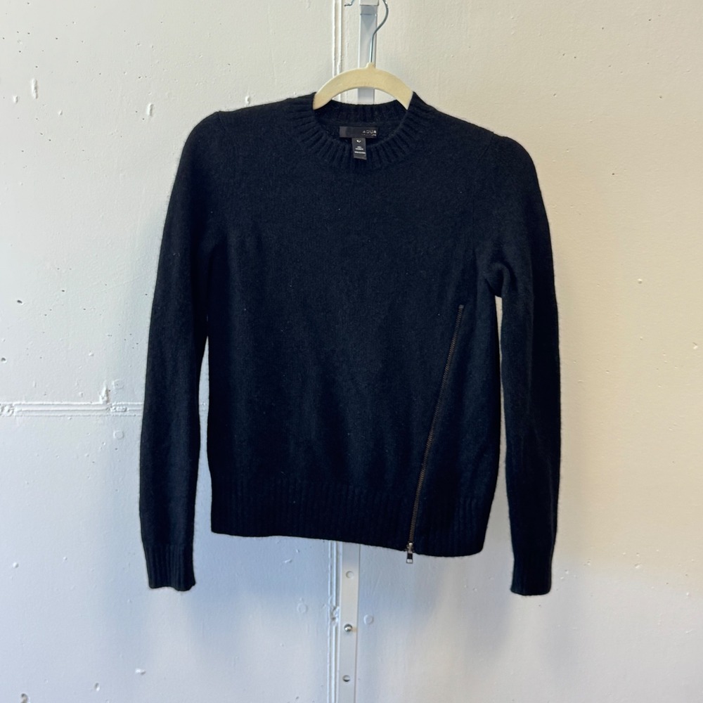 AQUA 100% Cashmere Crewneck Sweater Side Zip Detail Women's‎ Small  Black Casual